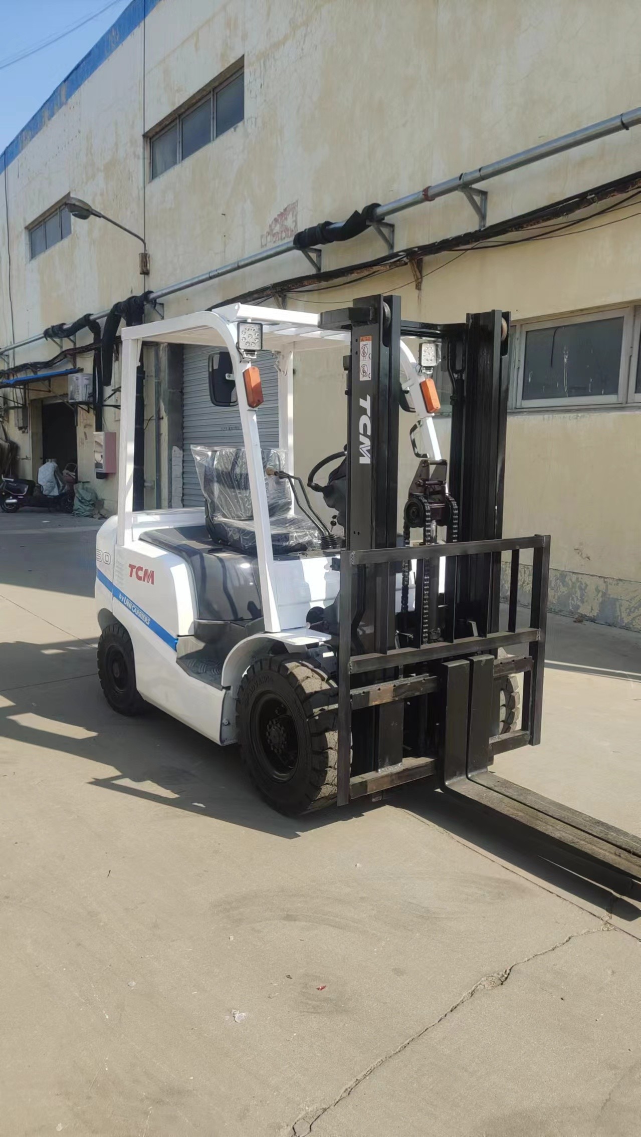 TCM 30 3 Tons Used Diesel Forklift 3 Meters Diesel Loading Machine High Efficiency