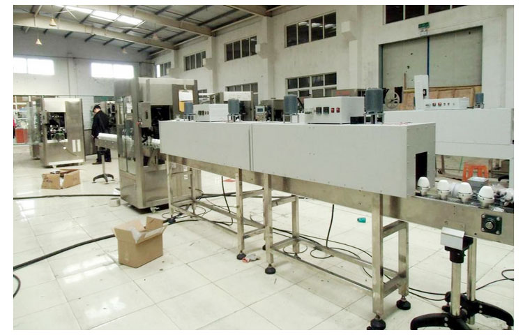 ZYP-220M Shrink Sleeve Labeling Machine , Round Bottle Sticker Labeling Machine