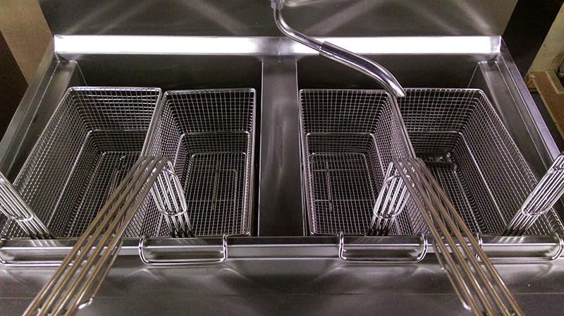 Two Pots Four Baskets Electric Digital Computer Panel Open Deep Fryer With Oil Filtration