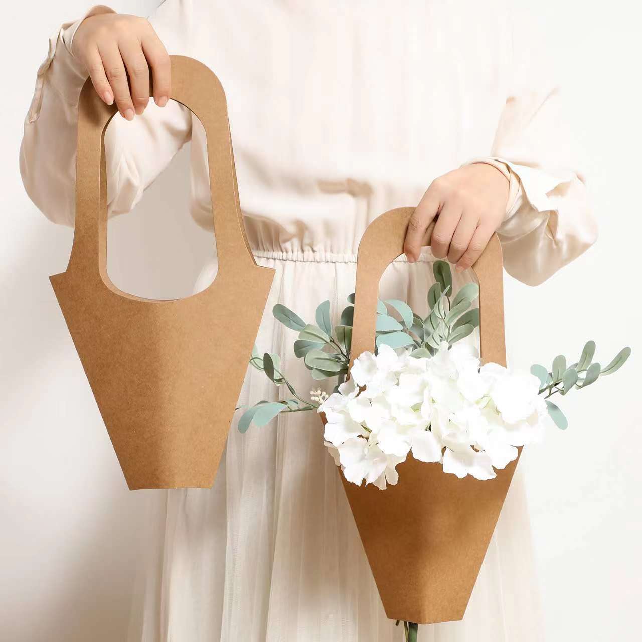 Custom Color Accepted Craft Flower Carrier Bouquet Packaging Kraft Paper Bag For Flower