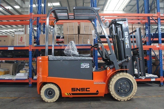 China 3500kgs Electric Chariot Forklift
