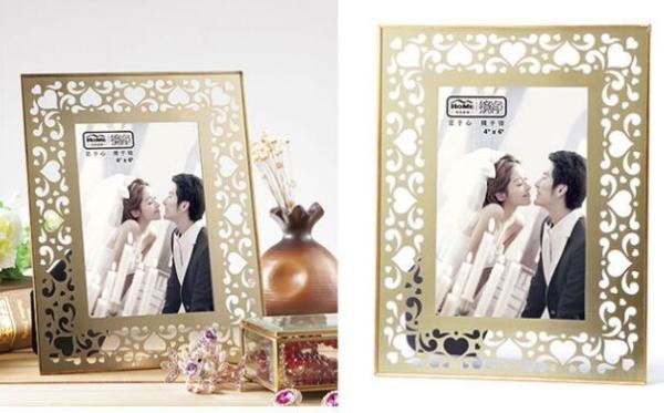 Buy cheap Clear Double Glass Photo Frame , Glass And Metal Picture Frames For Store Decor from wholesalers