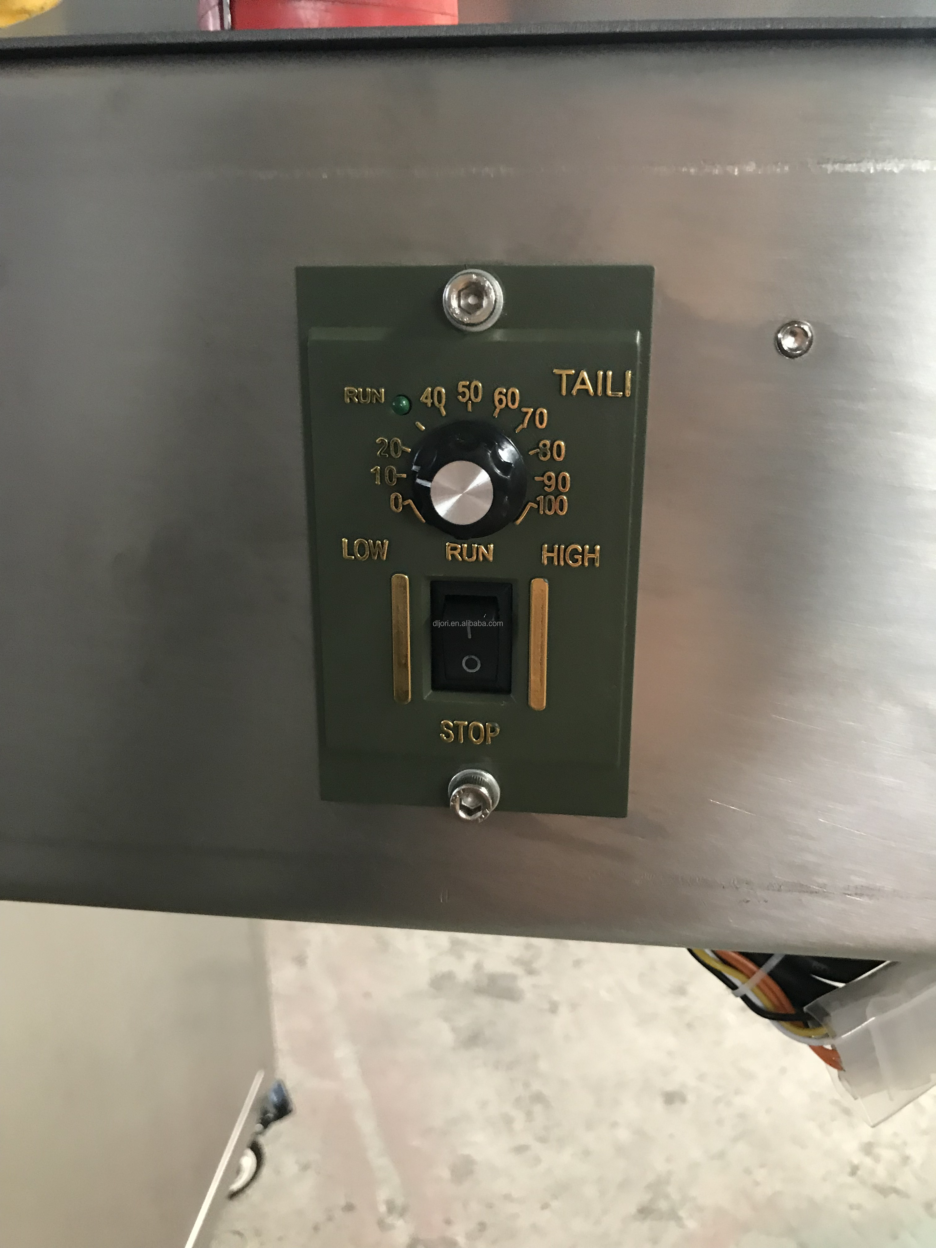 Save energy continuous sealing machine for tissue paper box