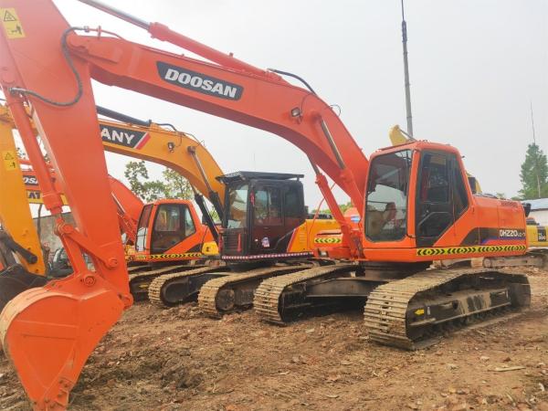 Buy cheap Used Track Digger Doosan Dh220LC-7, Secondhand Crawler Excavator 220, 225 300 Origin on Sale from wholesalers