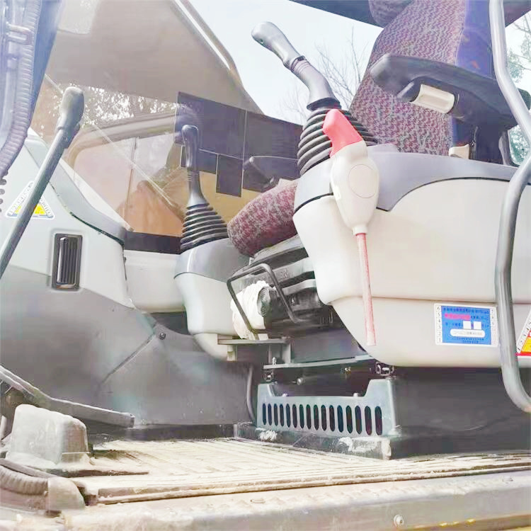 22 Ton Used Komatsu PC220-7 Excavator with Original Hydraulic Pump Made in Japan 2018