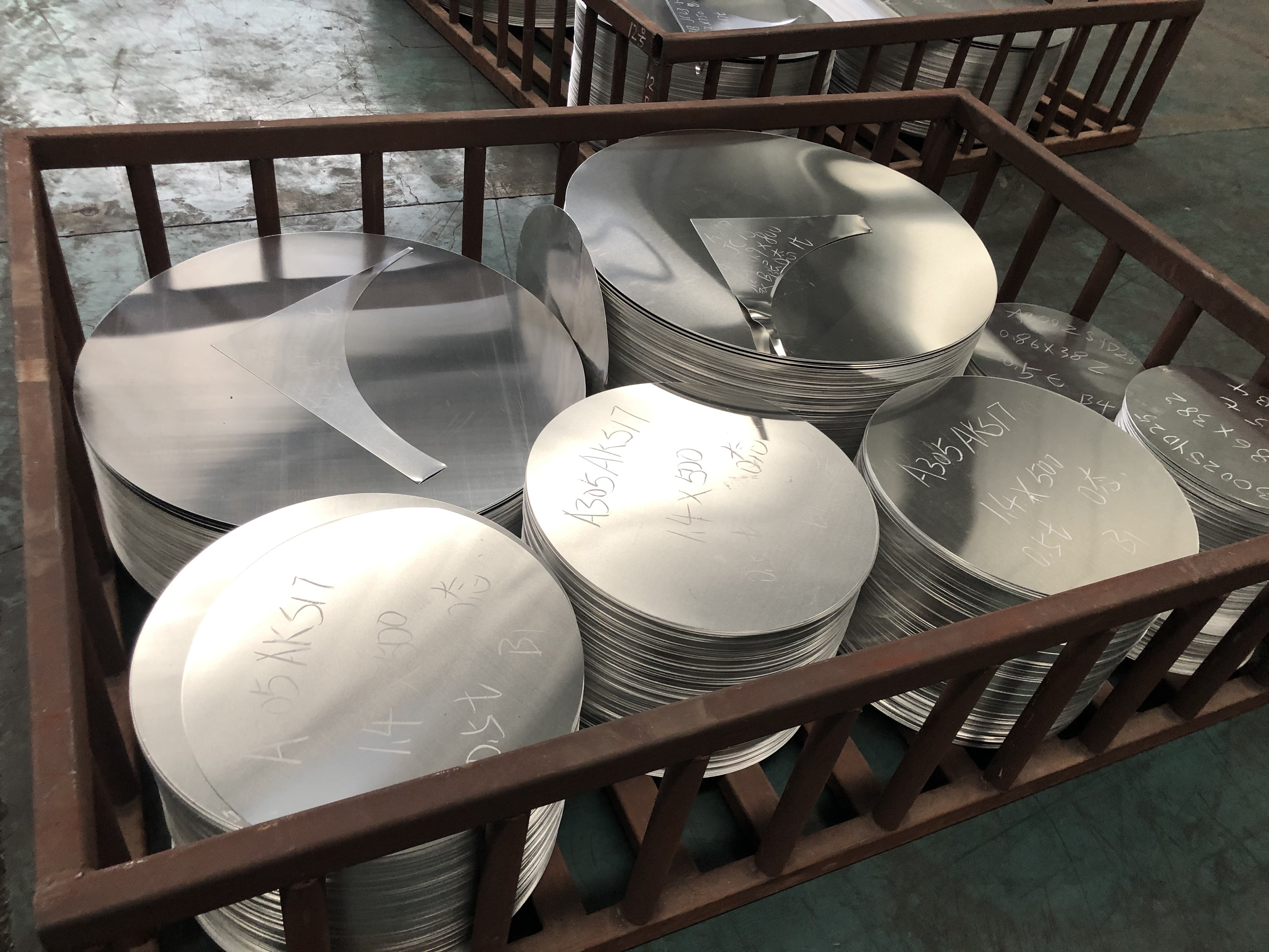 Alloy 1050 Aluminum Round Circle Wafer Discs Plate For Making Pot Lamps