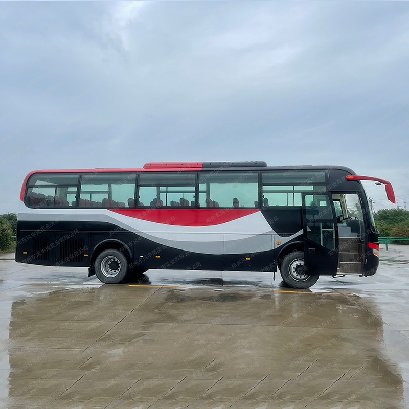 53 Seats Used Bus Front Engine Coach Bus with Optional Euro 3 Emission and Deisel Fuel