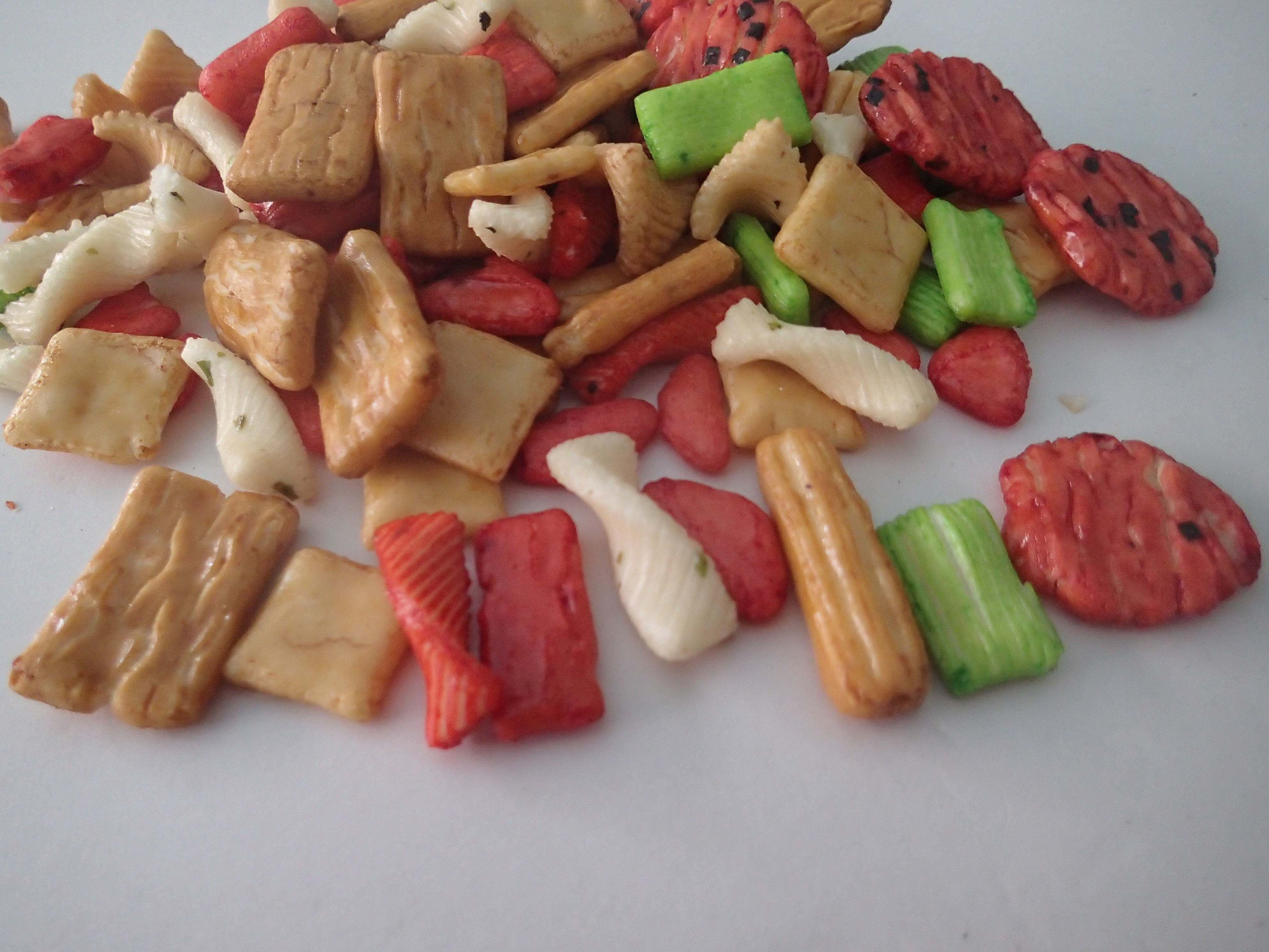 Low Fat Club Social Crackers Fried Salty Asian Rice Cracker Mix