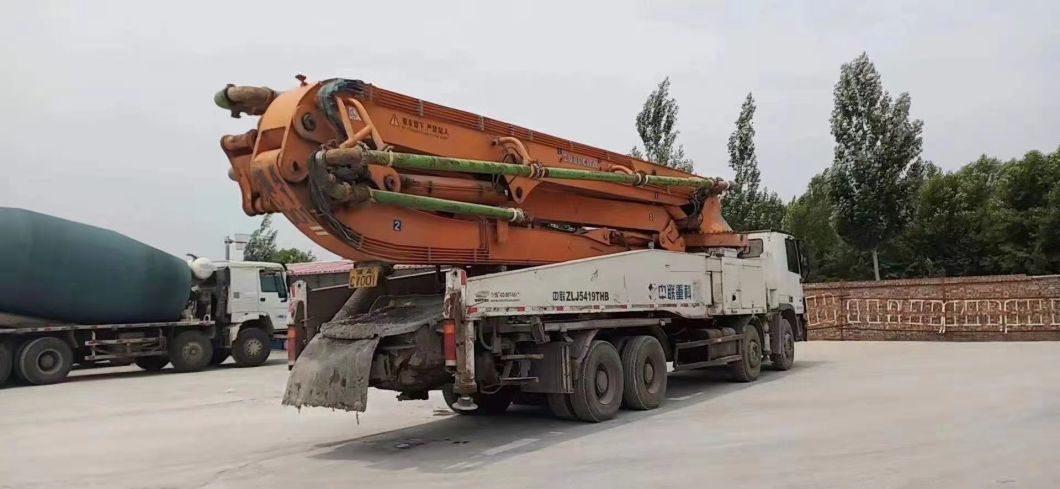Truck Mounted Concrete Pump Zoomlion 52 Meter Concrete Machine
