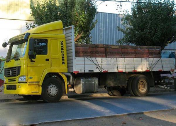Buy cheap Energy Saving Goods Transport Cargo Truck 16 Tons 4X2 LHD Euro2 290HP from wholesalers