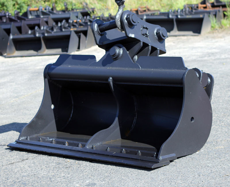 Construction Mini Digger Tilt Bucket , Micro Excavator Buckets For 1 Ton 3 Ton