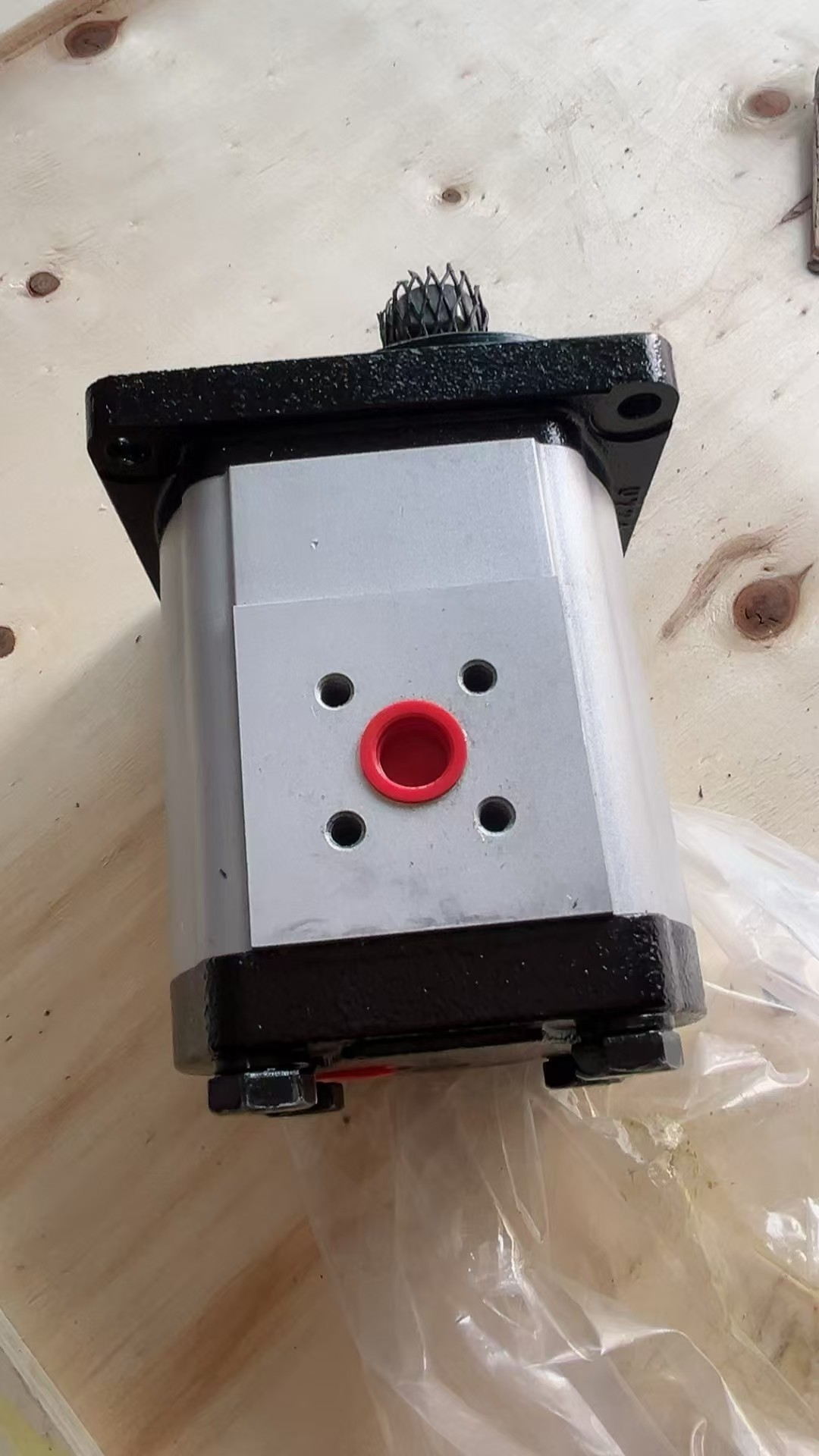229178001 Water Pump Motor Use For Putzmeister Concrete Pump Truck Fittings