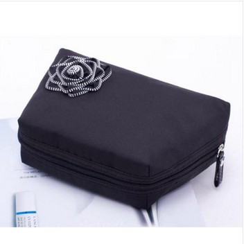 New Arrival Elegant girls beautiful cosmetic bag Wsh Bag with Flower for travel