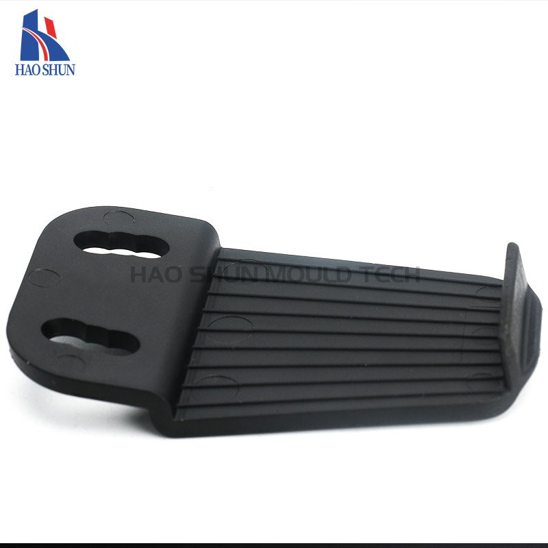ABS PA-746 Small Plastic Injection Molding In Black ISO9001