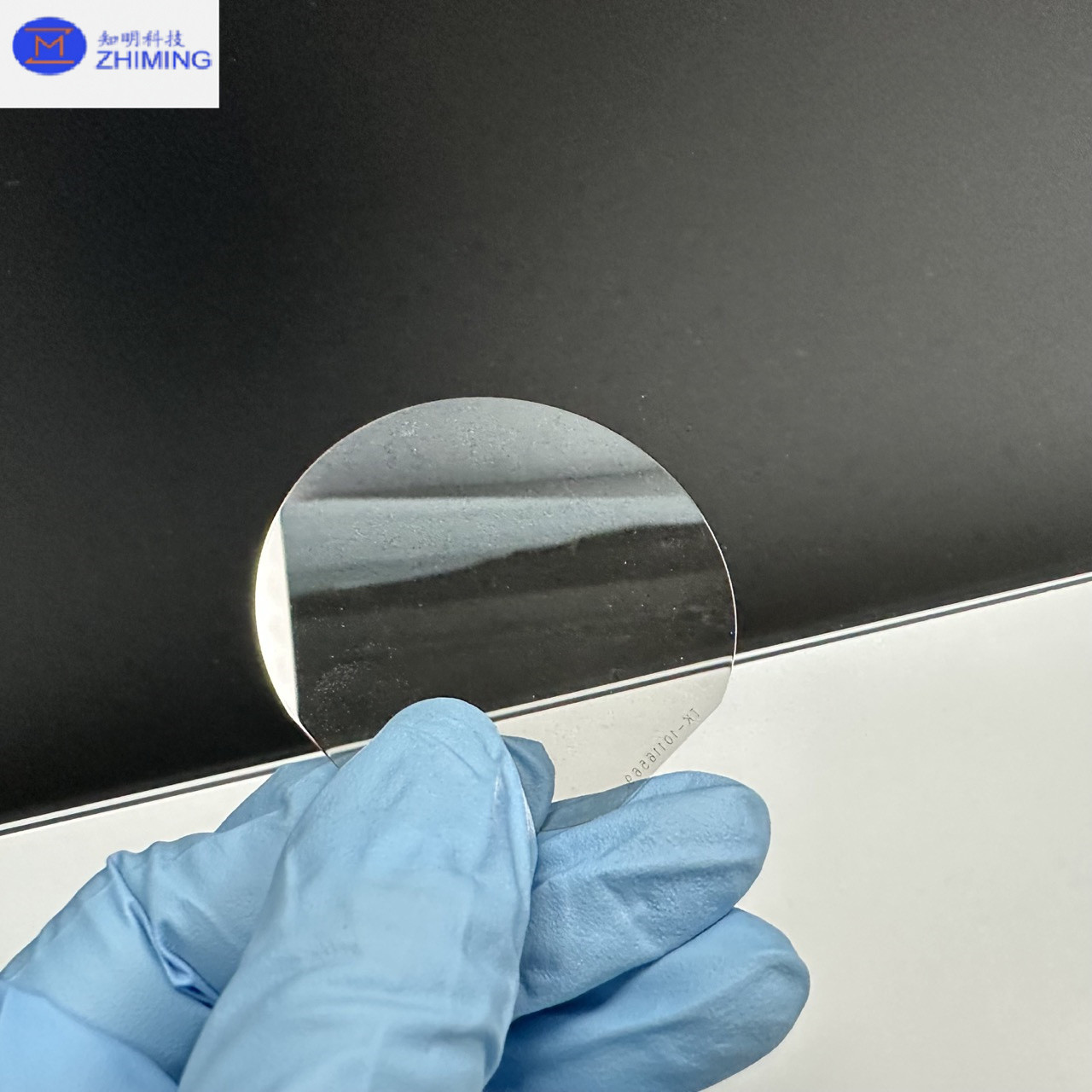 Silicon Carbide Wafer Customized Size Semi insulating SiC Wafers Nearly Colorless Transparent High Pressure Resistance