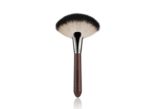 Buy cheap OEM Custom Vonira Natural Goat Hair Large Fan Brush For Professional Makeup Studio Makeup Artist from wholesalers