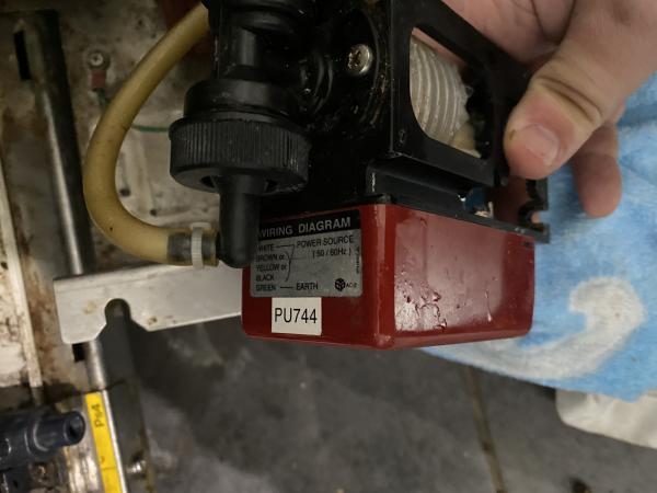 Buy cheap Fuji 330 340 35 370 355 minilab replenisher pump 133H0291D / 133H0291 used from wholesalers
