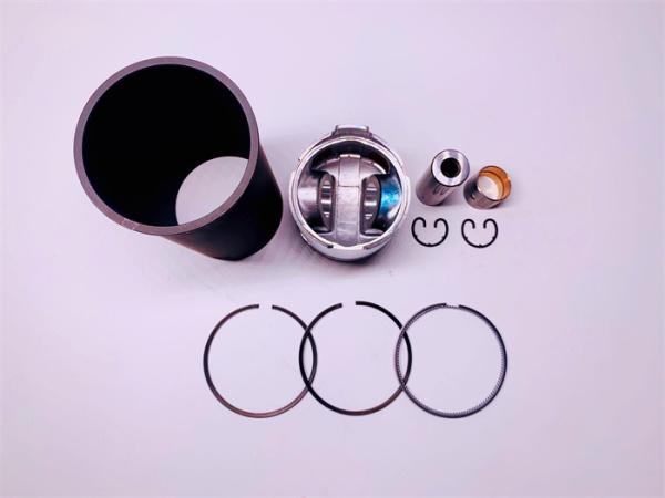 Buy cheap KOMATSU 4D95 Liner Kit Cylinder Block Piston For PC120-5 6202-32-2110 Excavator 6207-31-2141 from wholesalers