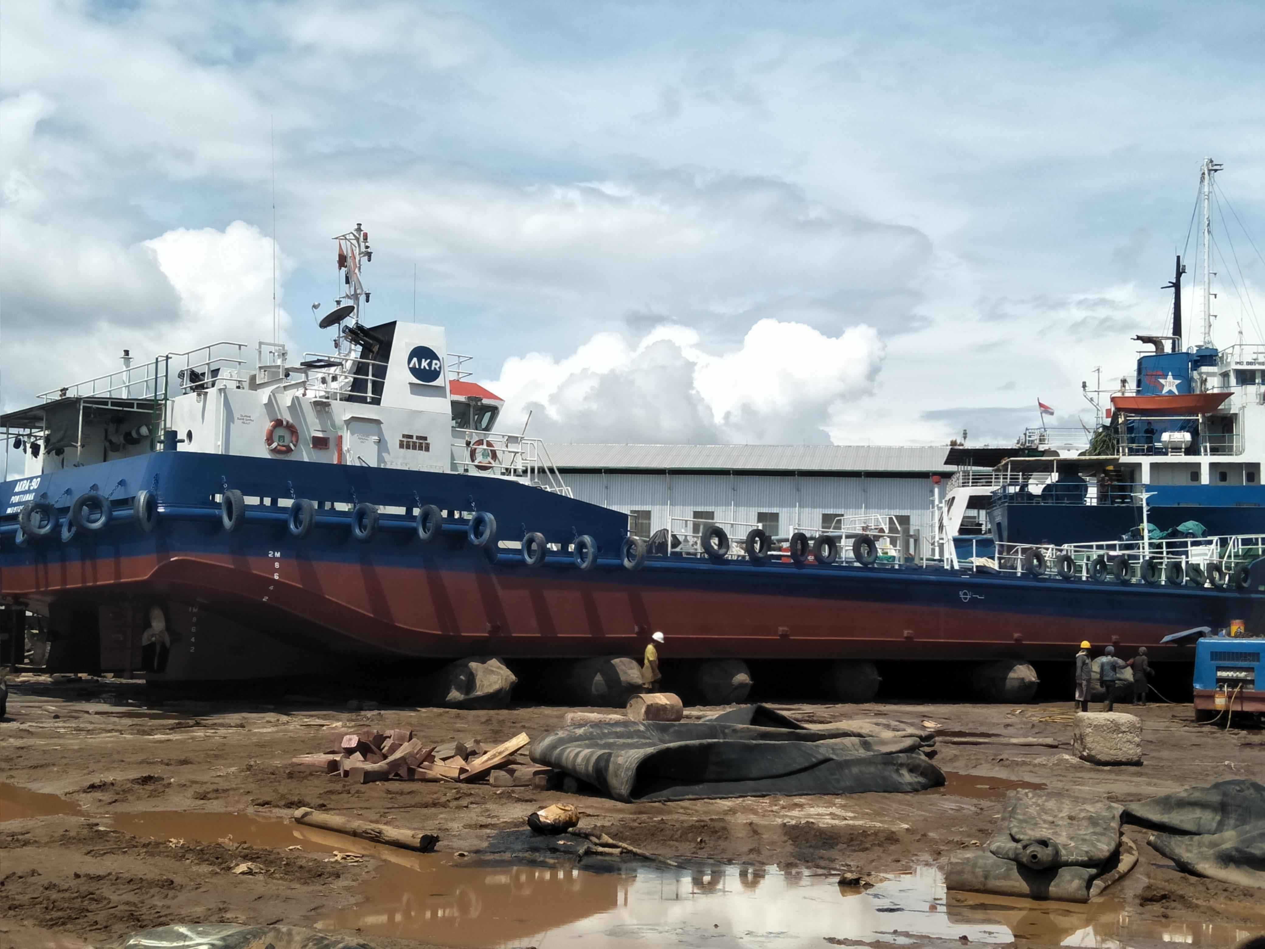 1500x15000mm Marine Ship Launching Airbag With Natural Rubber Material