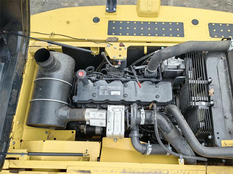 Komatsu PC200 Excavator with Only 790 Working Hours and Original Hydraulic Cylinder