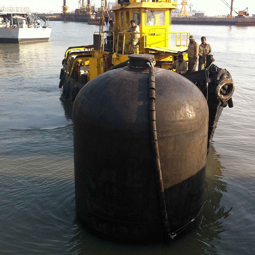 Floating Pneumatic Submarine Fender_1