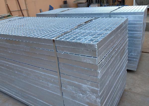 Buy cheap 58*5 Heavy Duty Steel Grating / Steel Walkway Grating For Deck Plain Bar from wholesalers