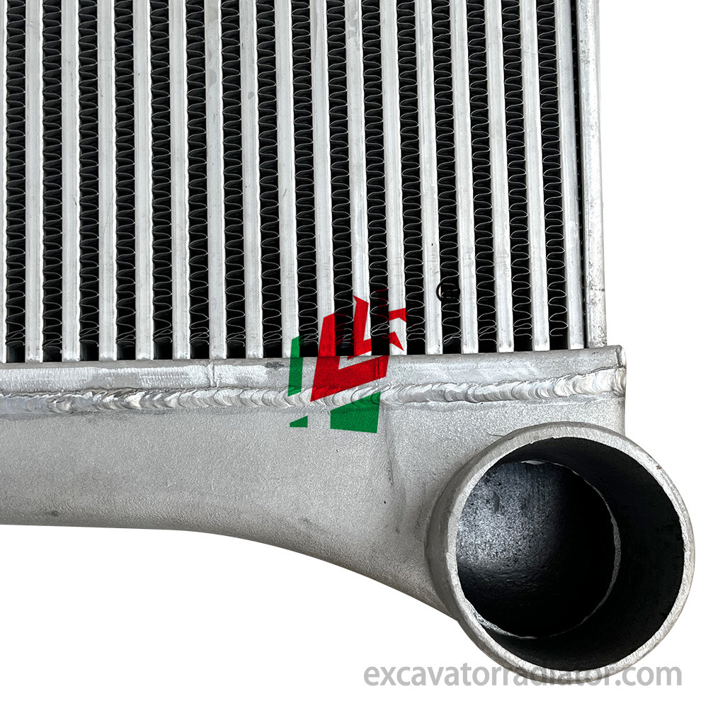 Jinlong Bus Radiator Intercooler 211600010 Assembly Aluminum Passenger Car Engine Cooling System Water Tank For Bus