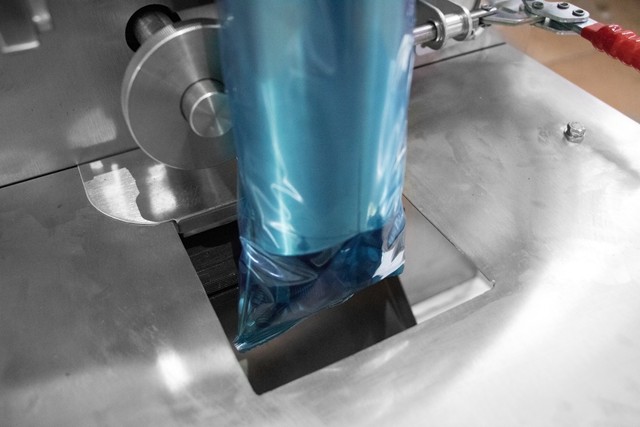full Stainless Steel Autompatic boll packaging machine with Counting