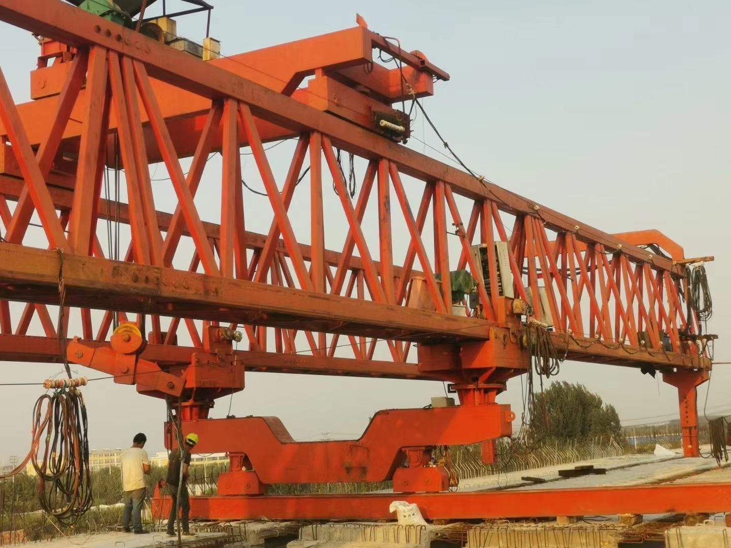 China Henan good quality bridge laying machine, bridge erecting machine, 160t bridge erecting machine sales, gantry cran