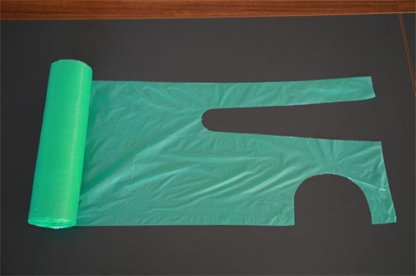 Buy cheap Colorful Flat Pack Disposable PE Apron , Unisex LDPE / HDPE Plastic Aprons from wholesalers