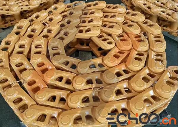 Buy cheap Hyundai R60 Mini Digger Tracks / Yellow Excavator Track Parts High Strength from wholesalers