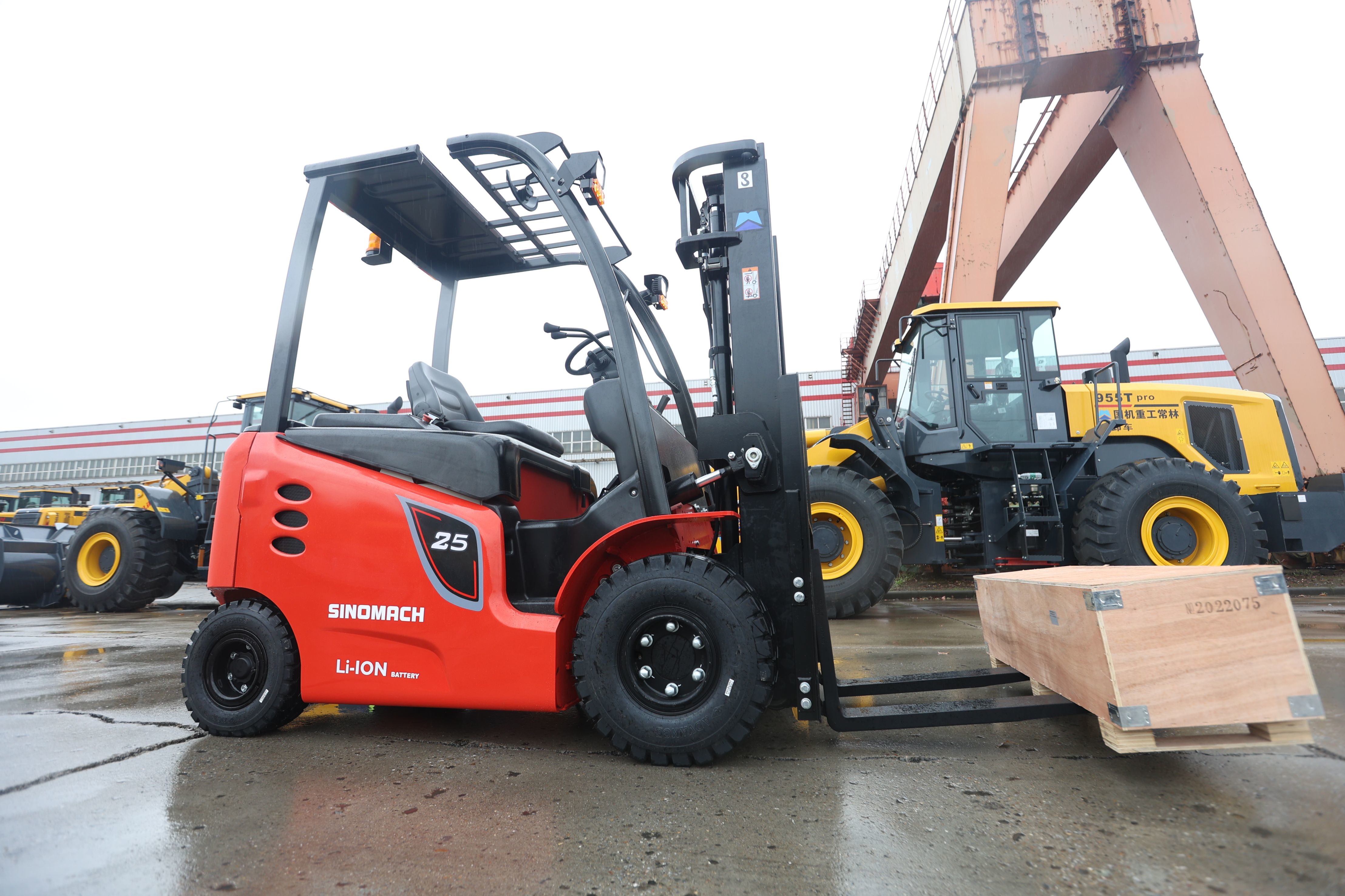 Hydraulic 3 Ton Diesel Forklift In Warehouse CPCD30 40kw 2650rpm