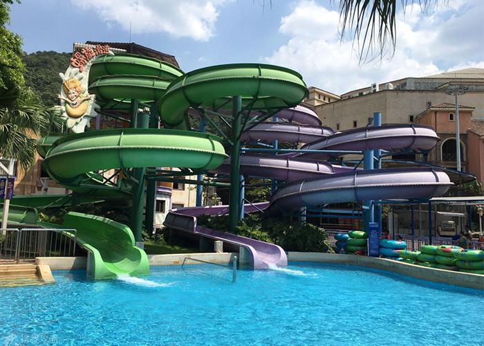 Safe and Durable Aqua Park Equipment with Capacity Depends On The Size And Design