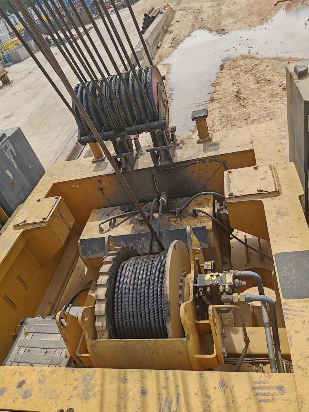 Top Brand Track Crane Crawler Crane Xgc130-I 130t Construction Equipment