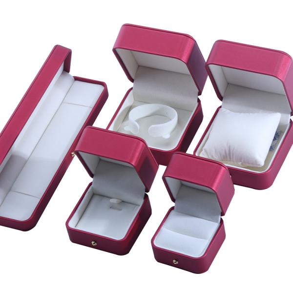 Hanhong Custom Red PU Leather Jewelry Packaging Box for Wedding Necklace