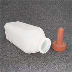 2L Square Body Anti Slip PE Calf Bottle For Newborn Calves