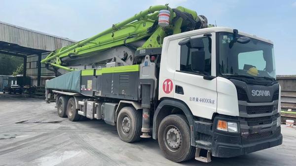 Buy cheap Vibrating Amplitude 2.6mm 56m Concrete Boom Pump Truck Mounted Pump Machine Equipment from wholesalers