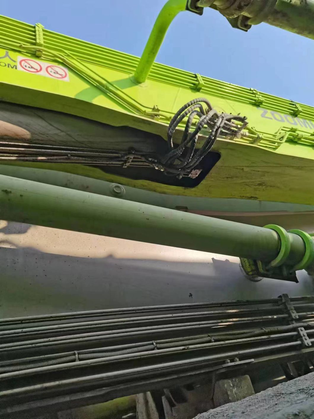 Zoomlion Concrete Pump 56 Meters Mercedes Chassis Best Condition Original Second-Hand Equipment