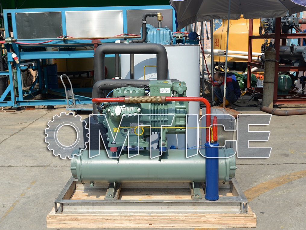 5ton Saltwater Flake Ice Machine Automaticlly Water Cooliing For Fishing Boats