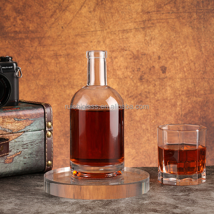 Style 250ml 500ml 750ml Square Round Wine Glass Bottle with and Customize Sealing Type