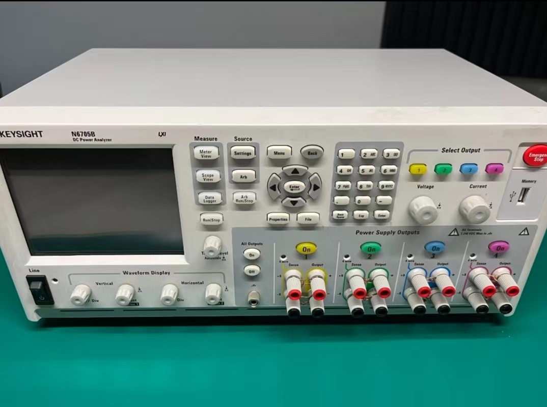 Keysight N6705B DC Power Analyzer, Modular 600 W 4 Slots Test And Measurement Equipment