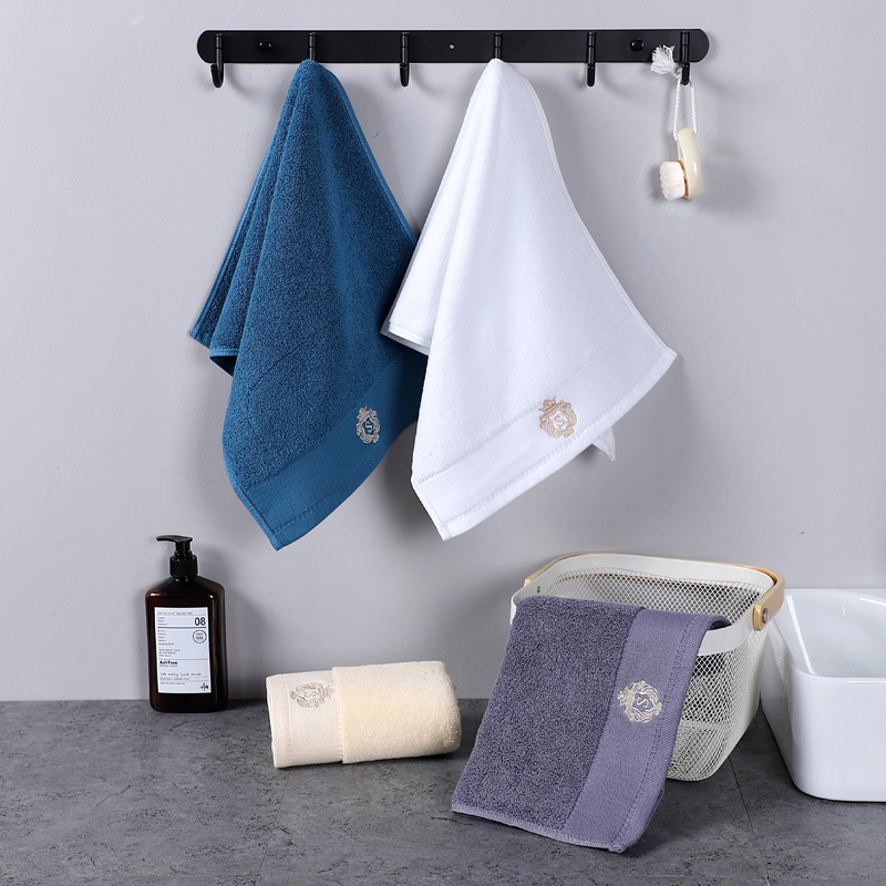 Thick Cotton Striped Pattern Luxury Hotel Towel Set with Embroidered Logo and OEM Logo