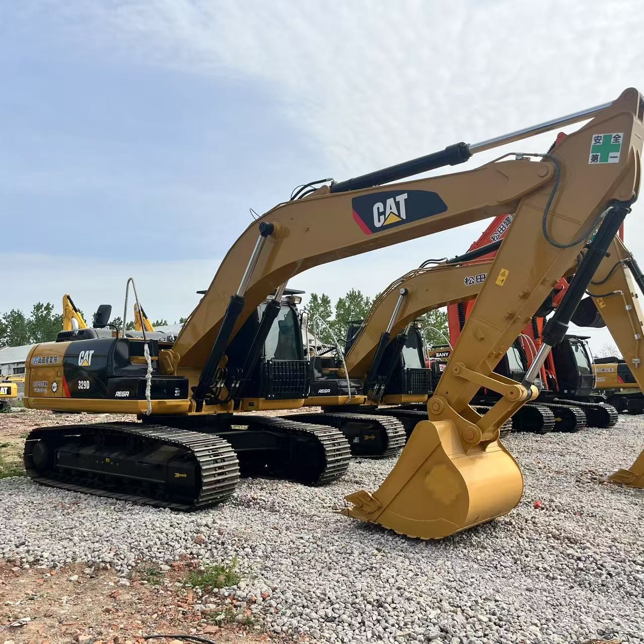 29 Ton Used Cat 329 Heavy Machinery Excavator Adopts Hydraulic Track Diggers