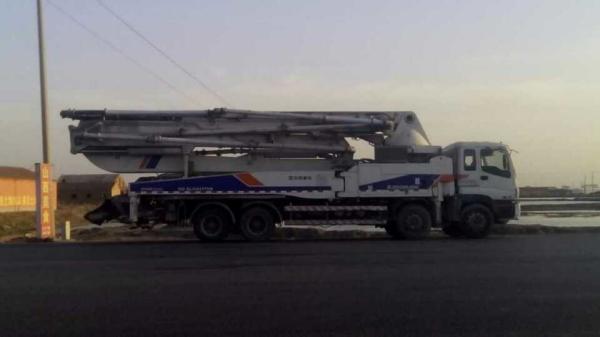 Buy cheap Competitive 2013 Zoomlion 52M Used Concrete Pump Truck with Cylinder Type Structure from wholesalers