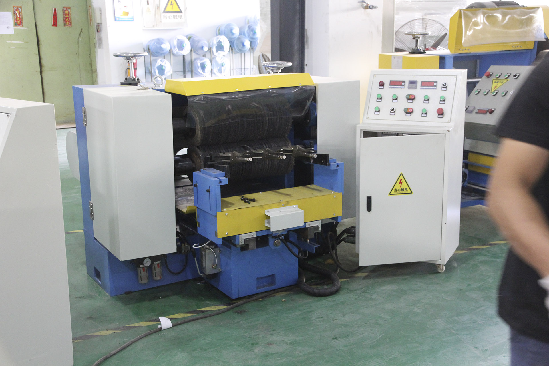 Automatic Plane Polishing Machine 11kW For Grinding Of Stainless Steel Cutlery