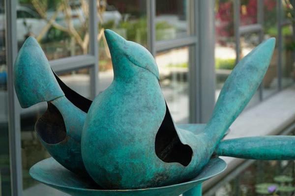 Buy cheap Art Copper Peace Dove Sculpture Bronze Outdoor Garden Bird Statues Customized from wholesalers