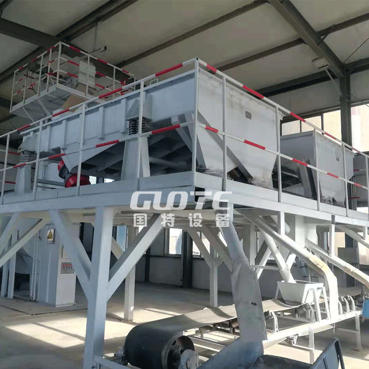 Quartz Slab Sand Linear Vibrating Screen with 1-5 Layers and Engine Core Components