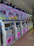 Dreamland new model coin operated cute capsule toys game machine for shopping