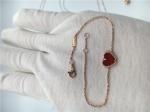 Young Ladies 18K Gold Jewelry Sweet Alhambra Heart Bracelet With Carnelian