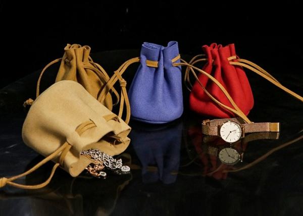 Buy cheap Daily Jewelry Packaging Microfiber Suede Drawstring Gift Bag from wholesalers